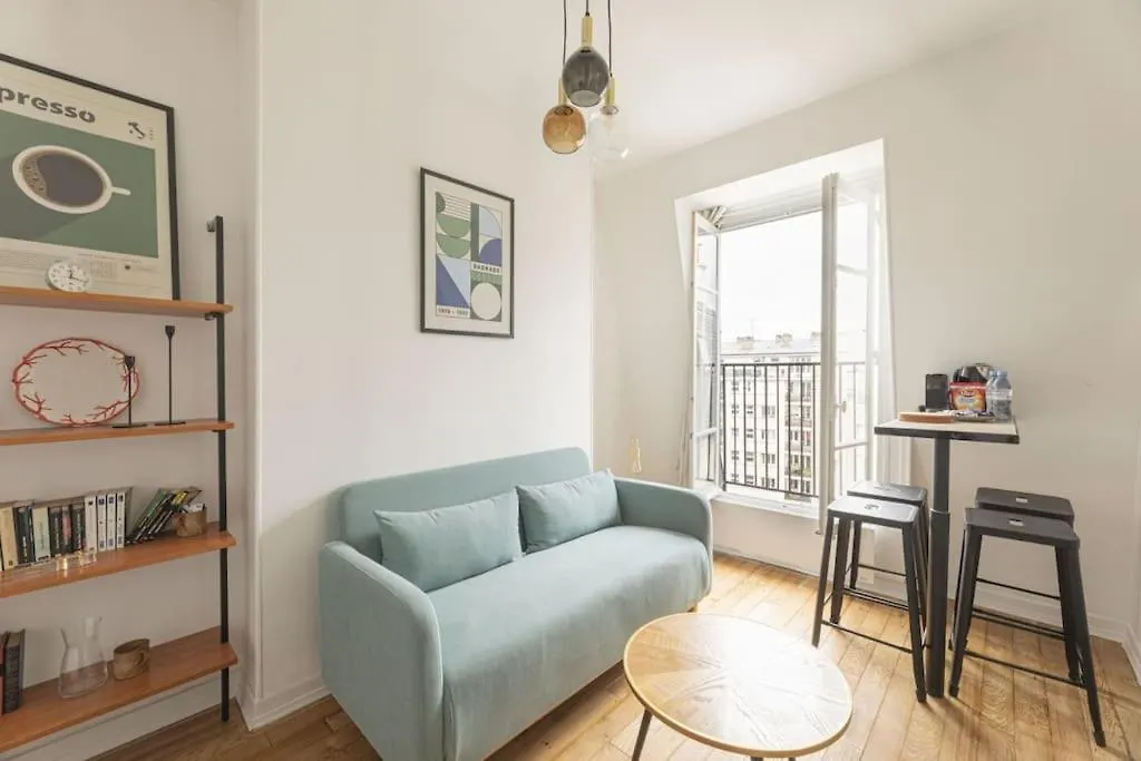 1 Bedroom # 14 # Alesia *
