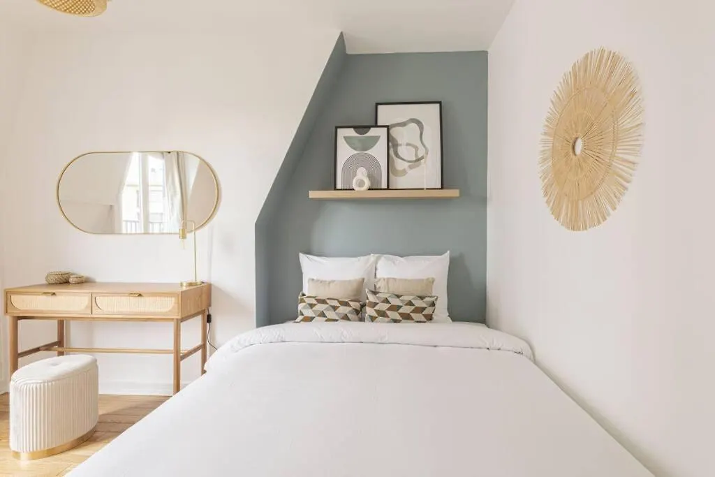 1 Bedroom # 14 # Alesia Parigi